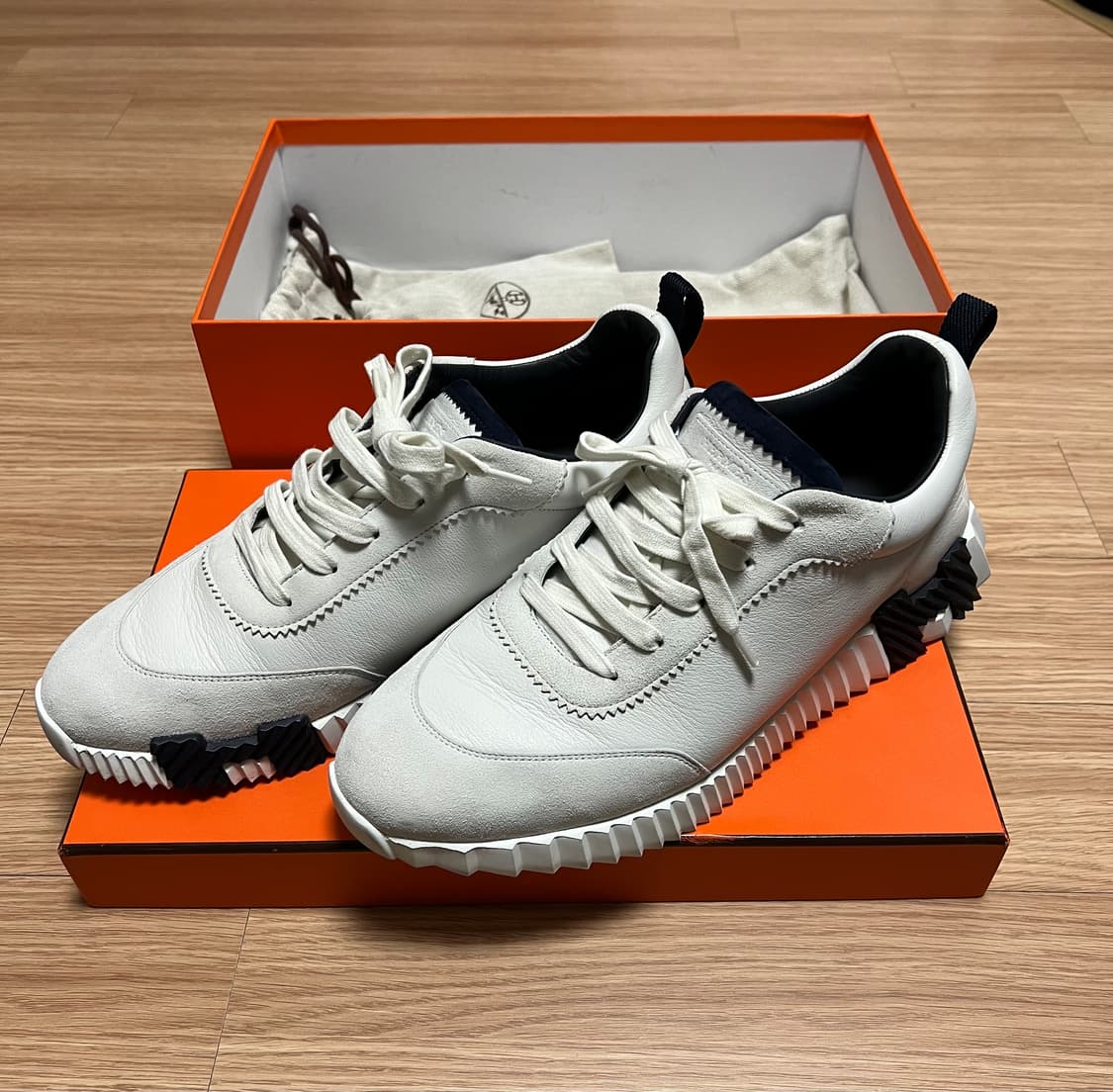 에르메스 바운싱 벨루어 고트스킨 스니커즈 상품이미지1