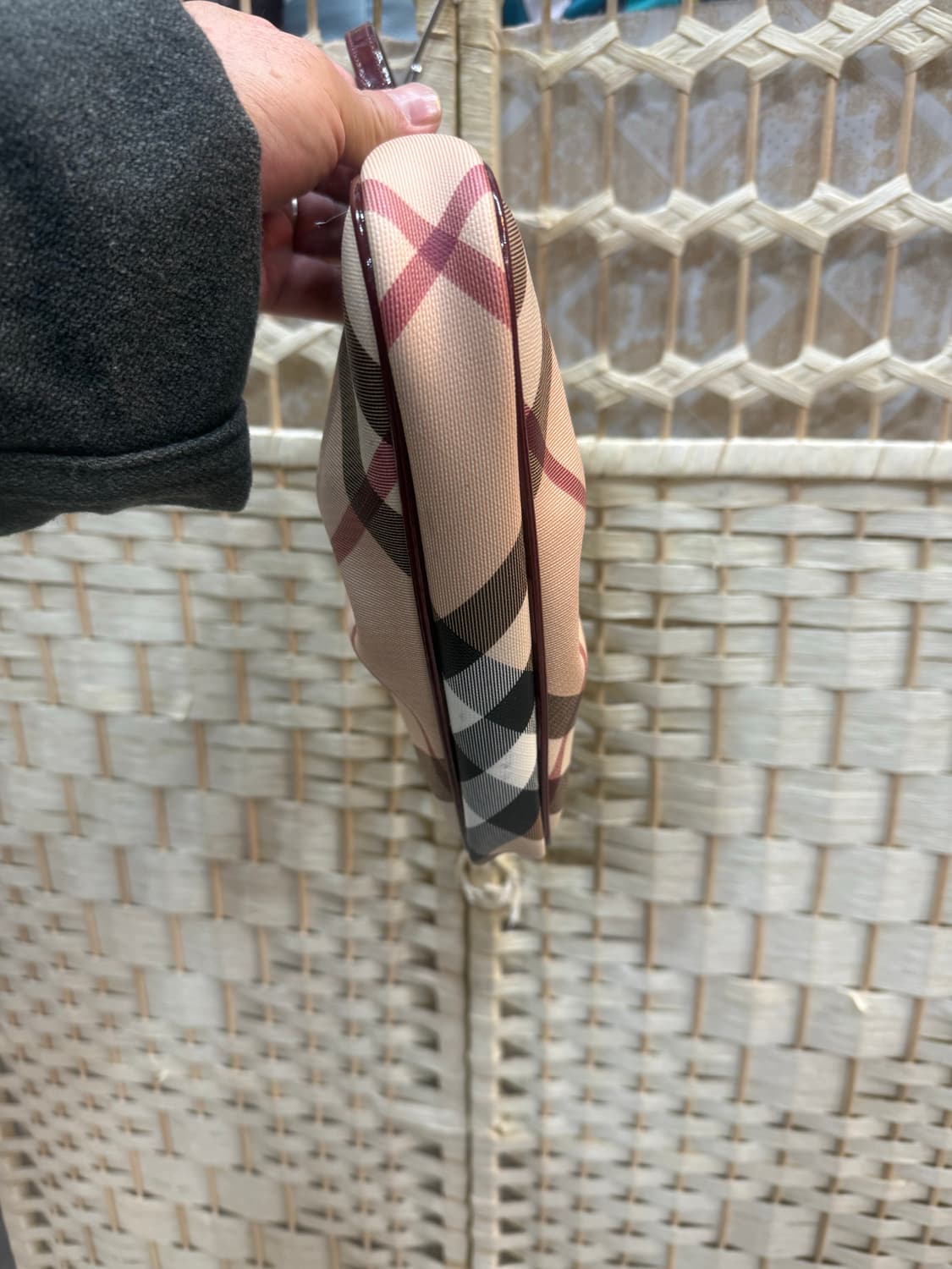 정품 버버리 노바체크 페이던트 미니숄더백 팝니다 상품이미지5