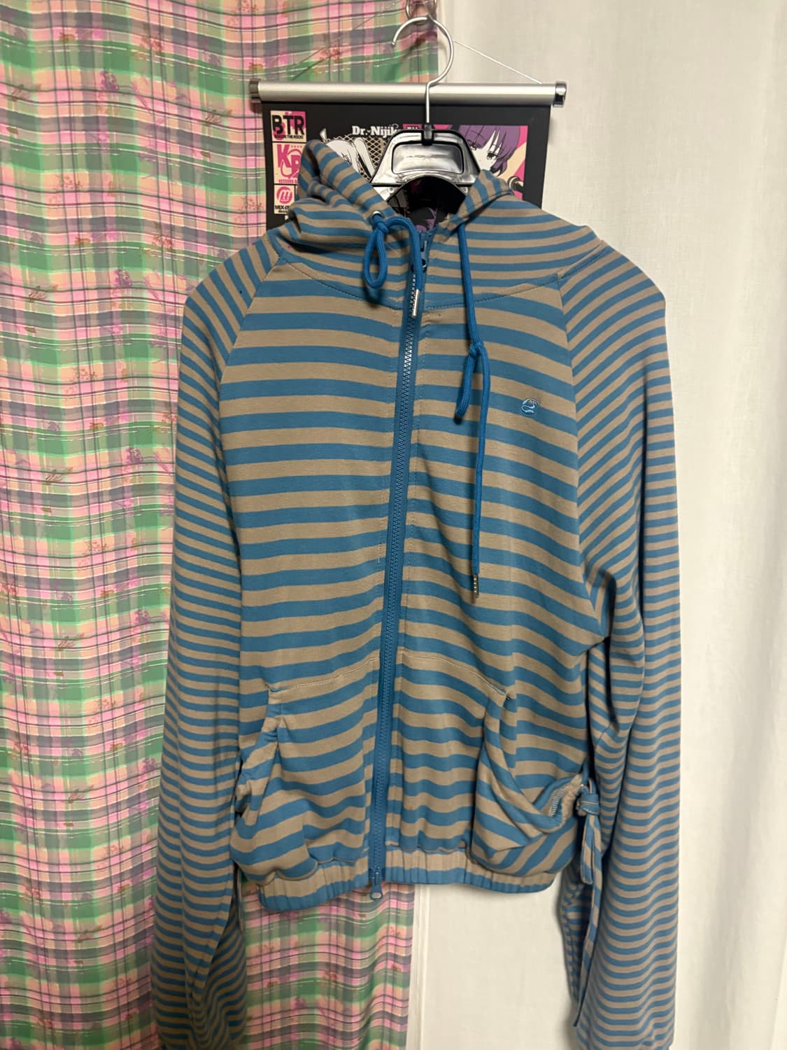 썸플레이스 후드짚업 상품이미지1