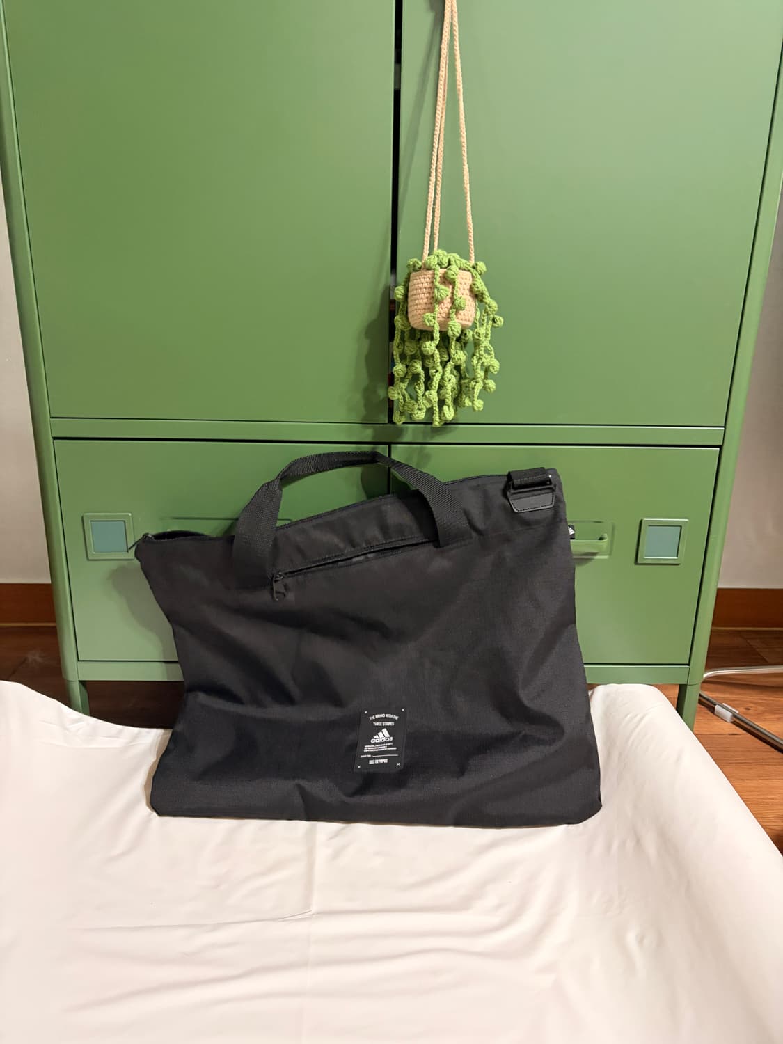 아디다스 나일론 토트백 상품이미지1