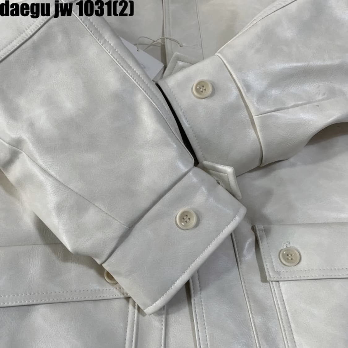 아비에무아 레더자켓 새상품 상품이미지5