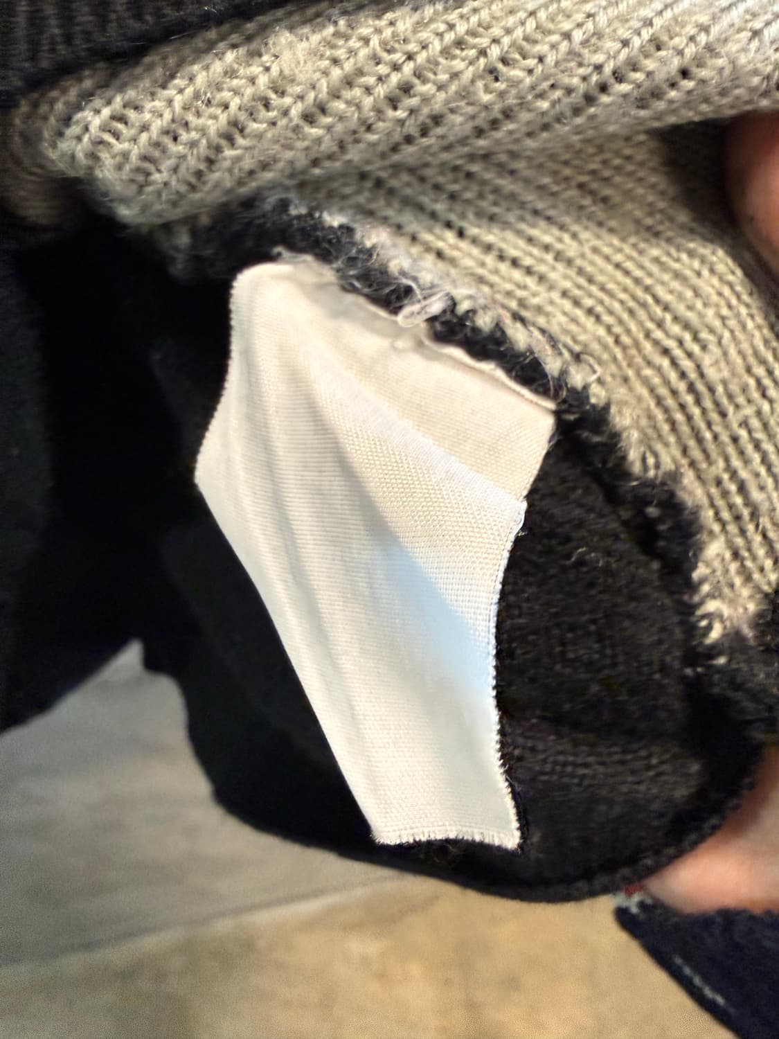 L 버버리 BURBERRY 기사 로고 울 니트 베스트 블랙 상품이미지6