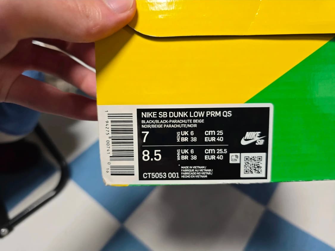 [250] 나이키 트래비스 스캇 SB 덩크 로우 상품이미지9