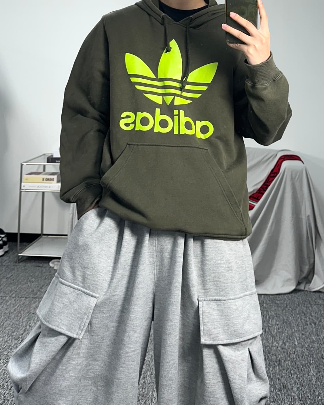 아디다스 카키 빅로고 후드티 100 상품이미지3