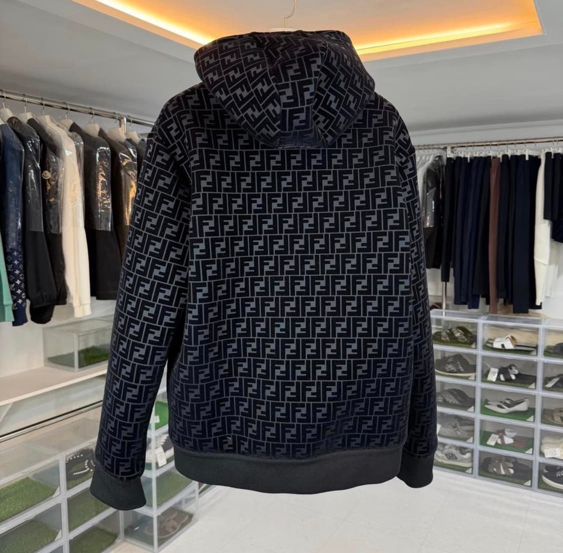 [리오브전포점] 펜디 FF 풀 모티프 벨벳 후드 블루종 자켓 상품이미지2