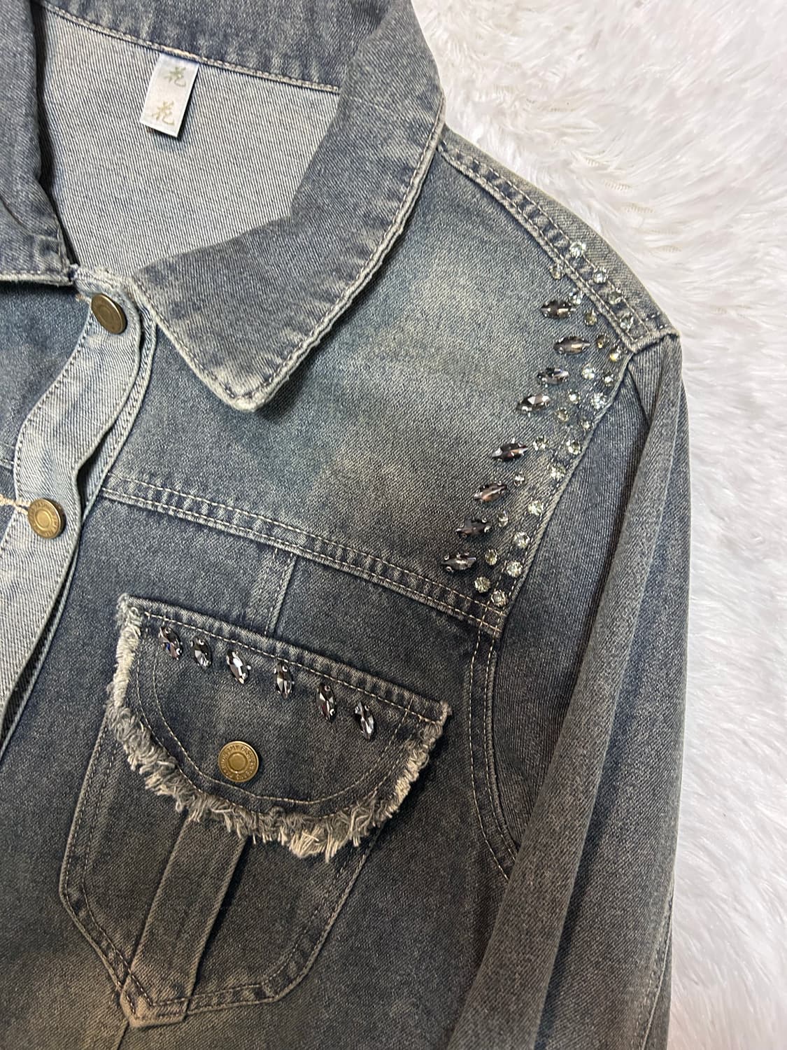 cubic detailed denim jacket 상품이미지2