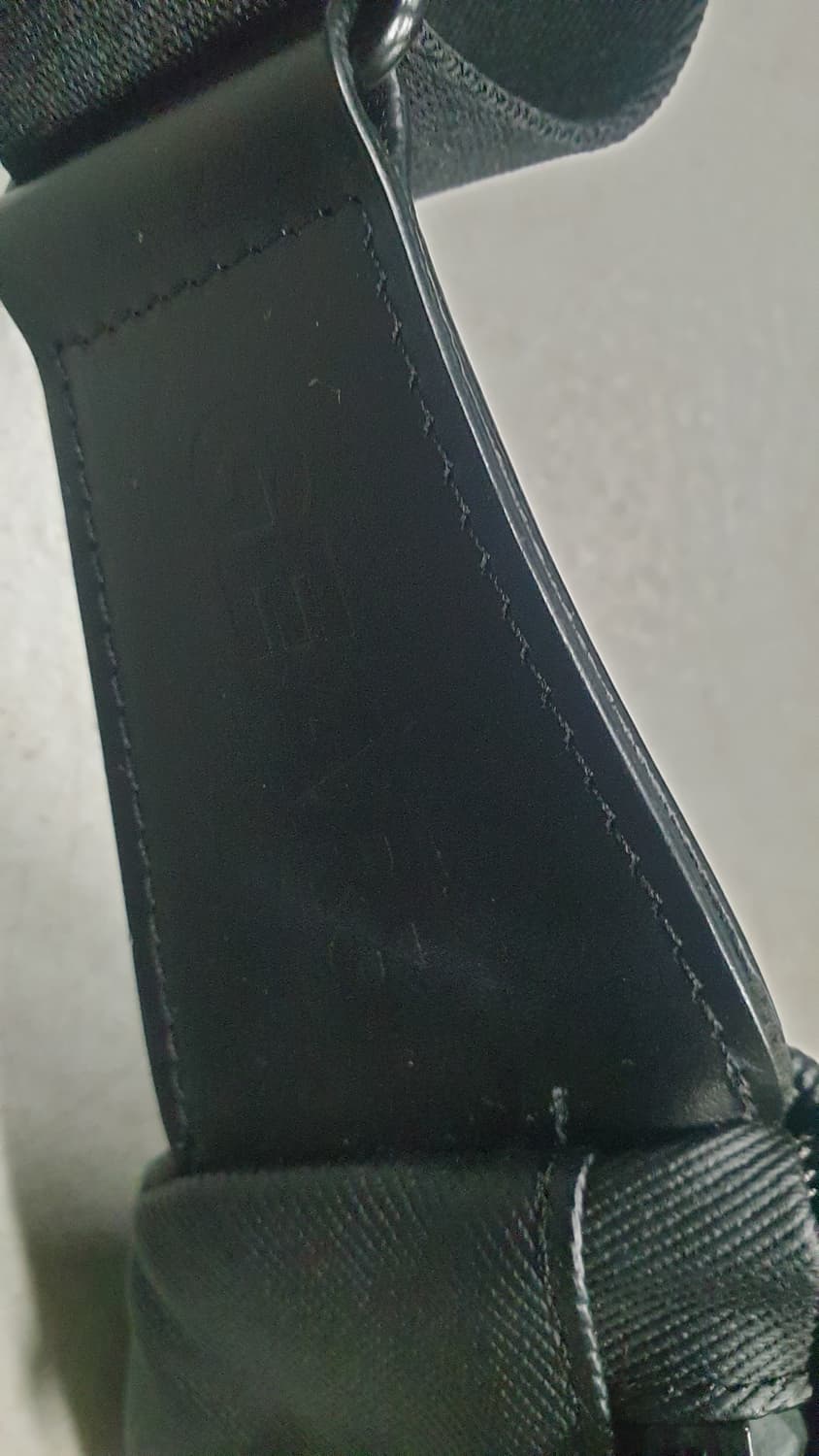 GEARS 3 블랙 슬링백 상품이미지5