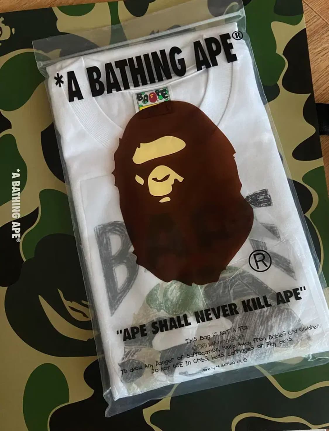 (새상품) 베이프 BAPE 반팔 카모 핸드드로우 화이트 상품이미지2