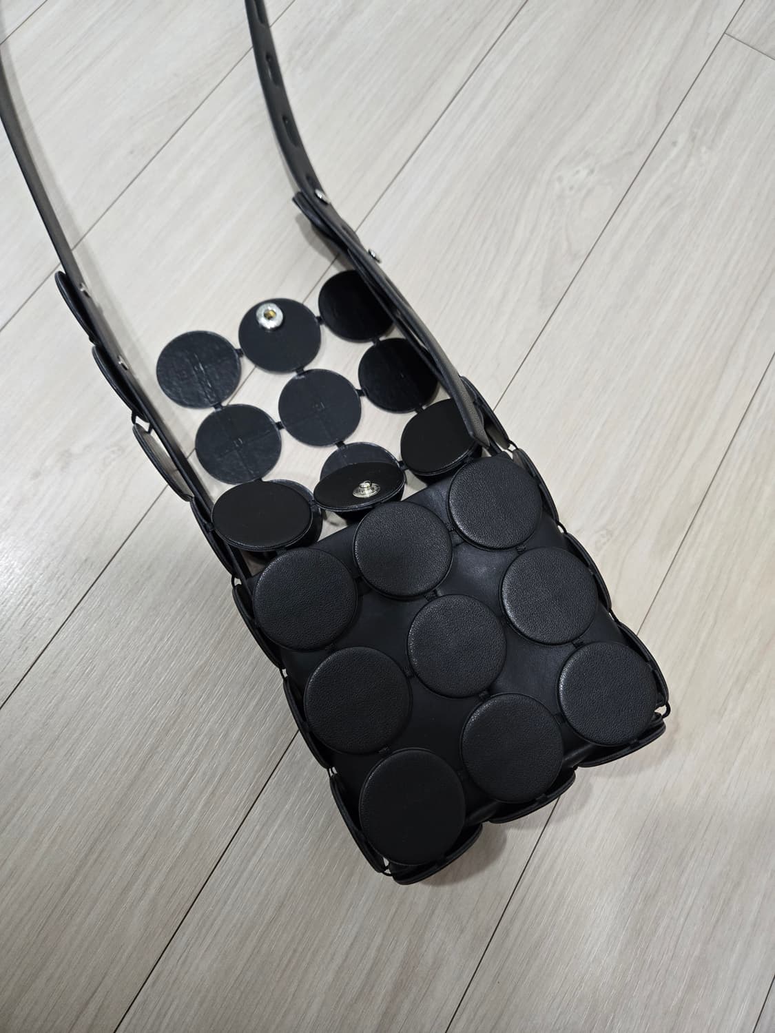 이세이미야케 미니크로스백 상품이미지3