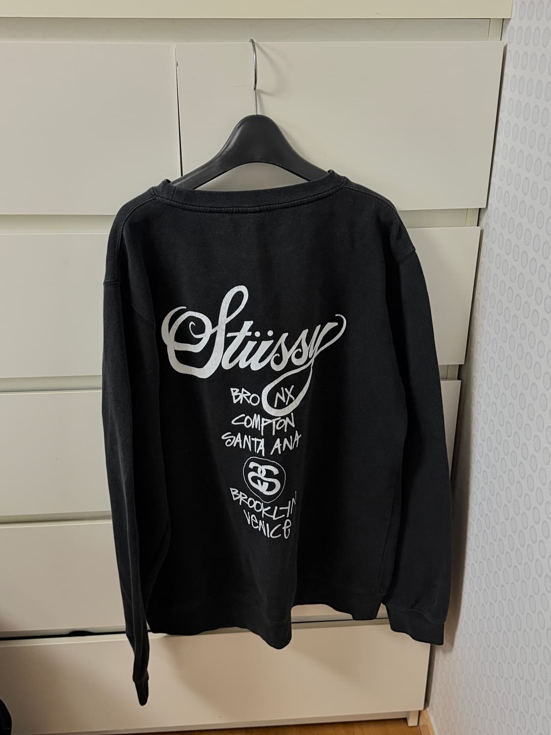 스투시 월드투어 맨투맨 상품이미지2