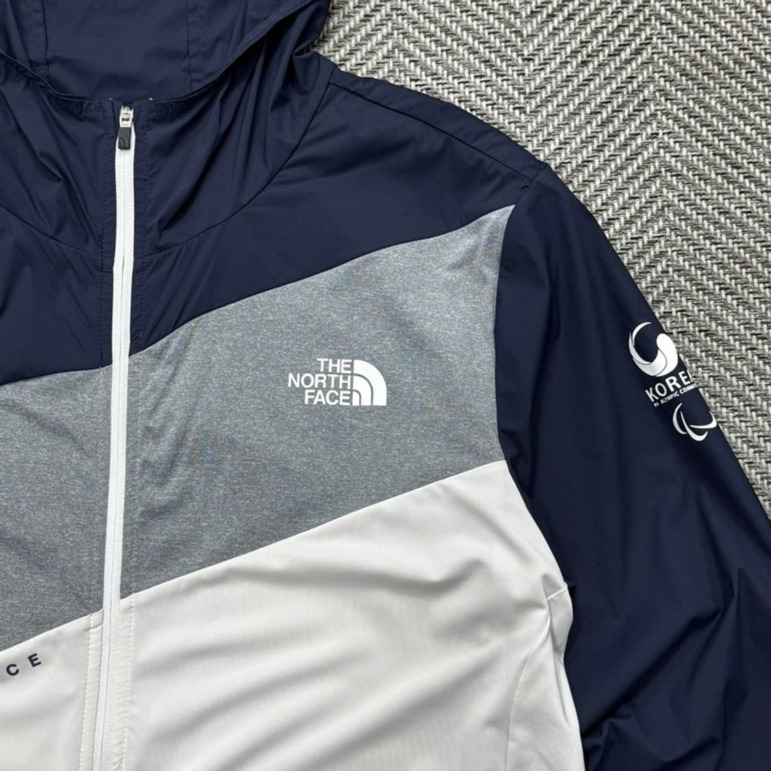노스페이스 배색 바람막이 v2838 상품이미지5
