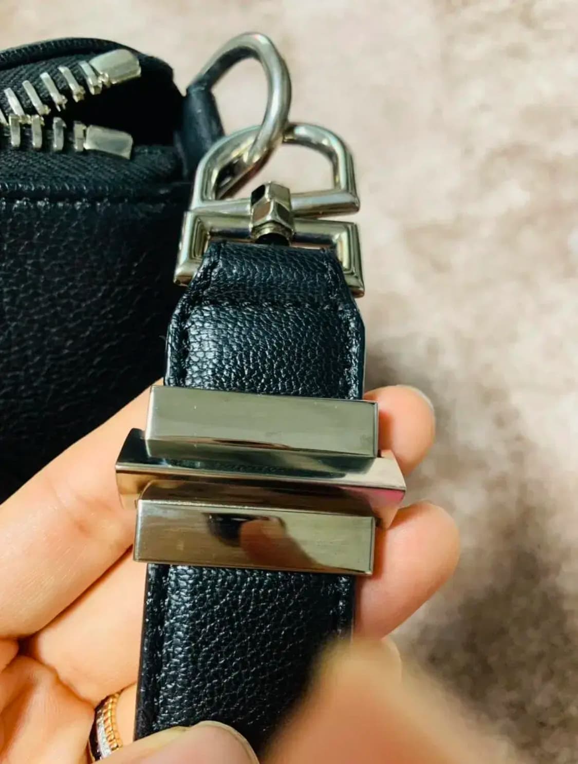 지방시 안티고나 라지 블랙 판매 상품이미지5