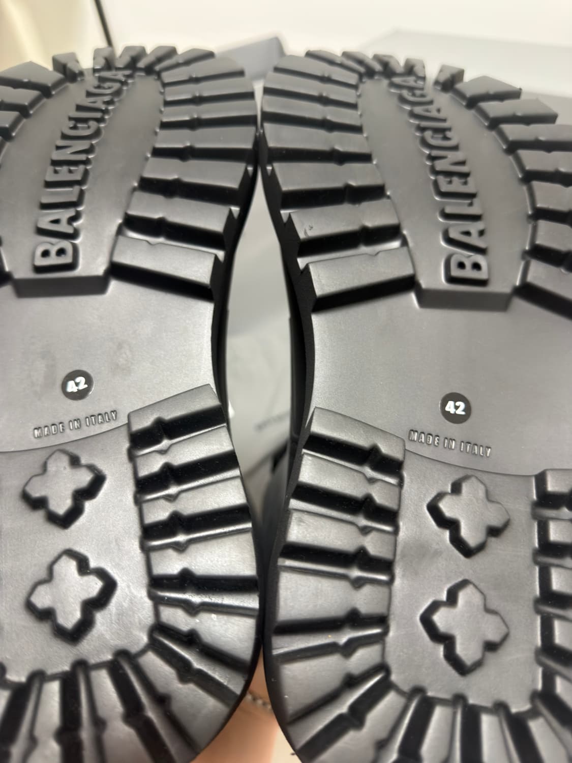 [새상품, 42] 발렌시아가 스테로이드 XL 아미 풀 에바 부츠 블랙 상품이미지4