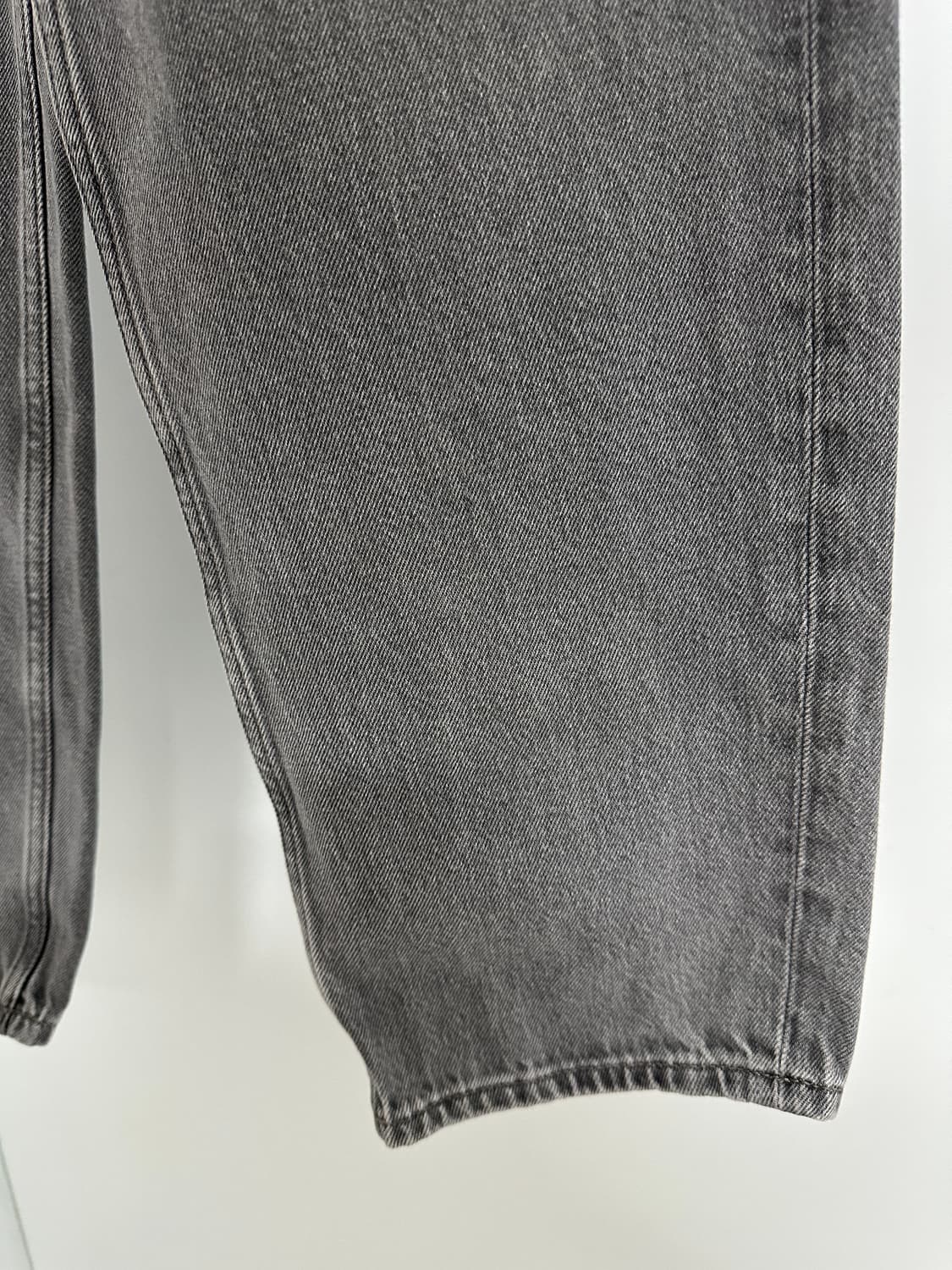 [COS 코스] 여성 흑청 테이퍼드 데님 상품이미지5