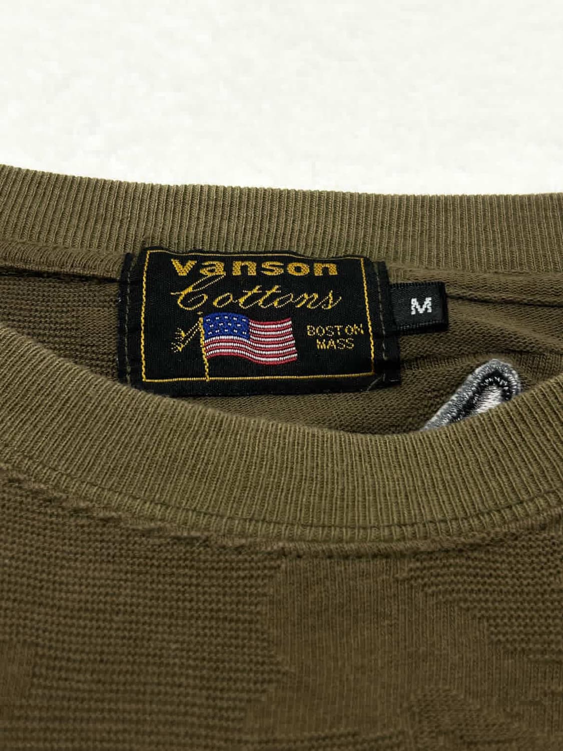 밴슨 x 루니툰즈 빅로고 카키 롱슬리브 상품이미지9