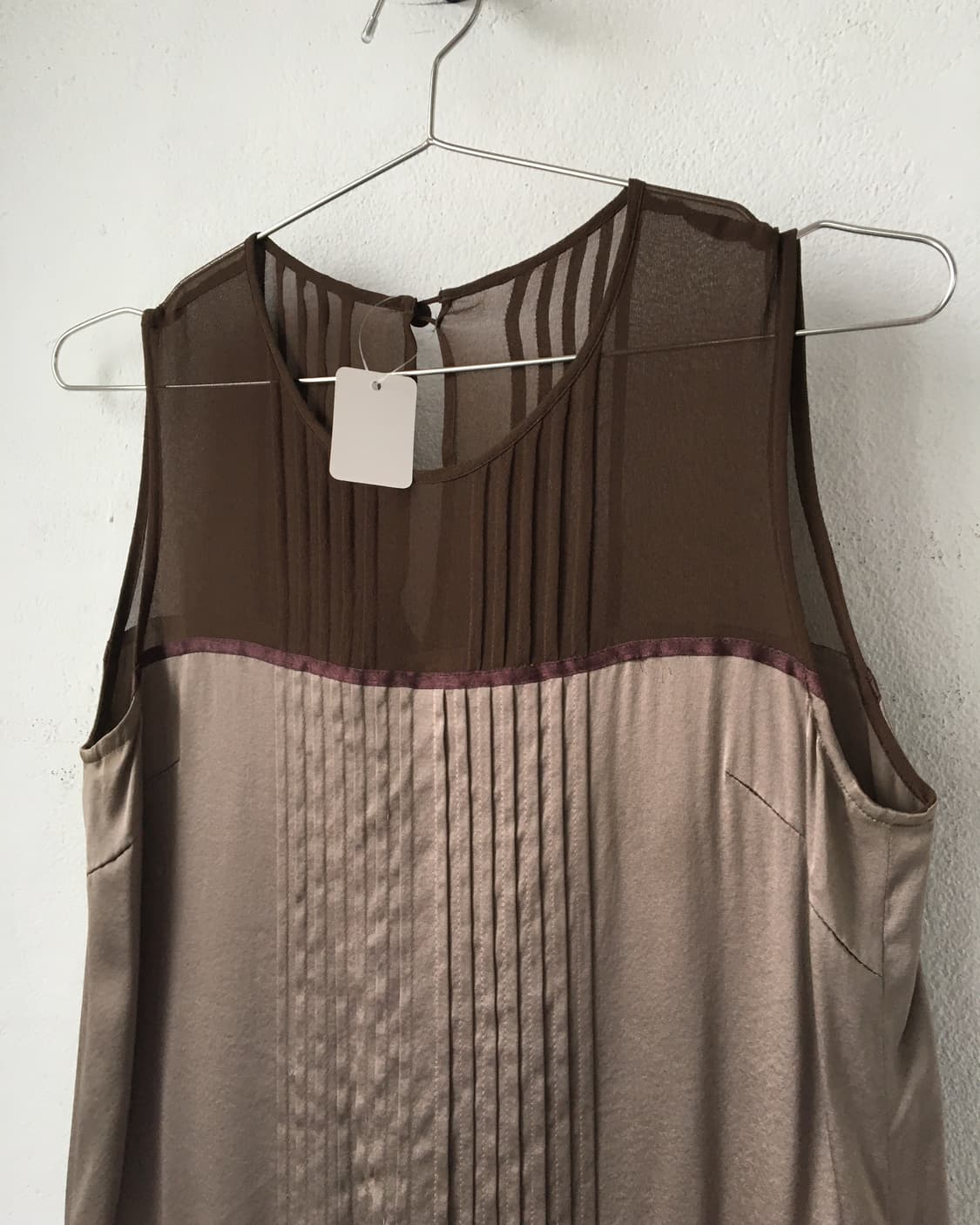 Glossy layered sleeveless 상품이미지4