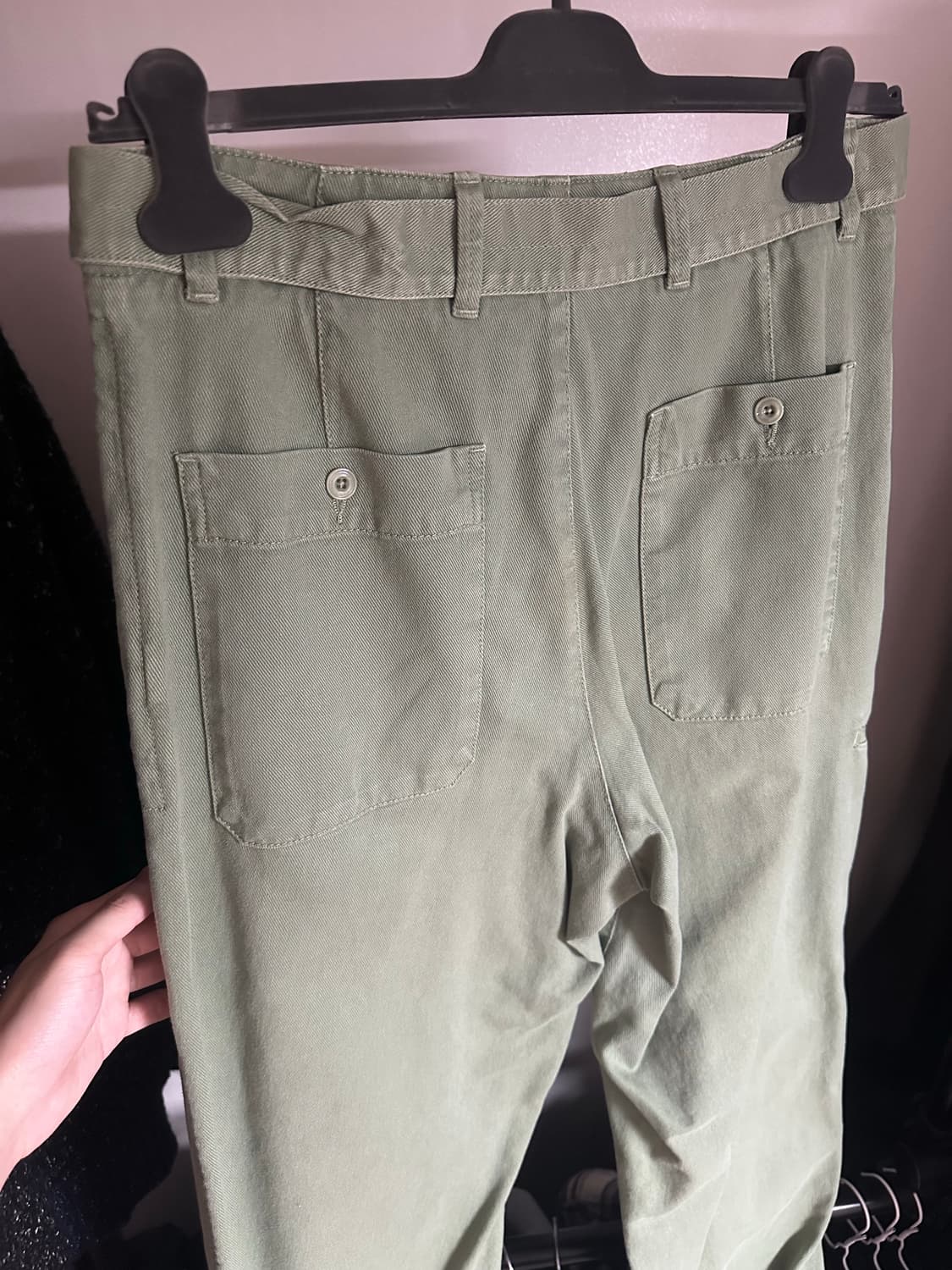 [M] 르메르 벨티드 밀리터리 팬츠 그린 컬러 상품이미지4