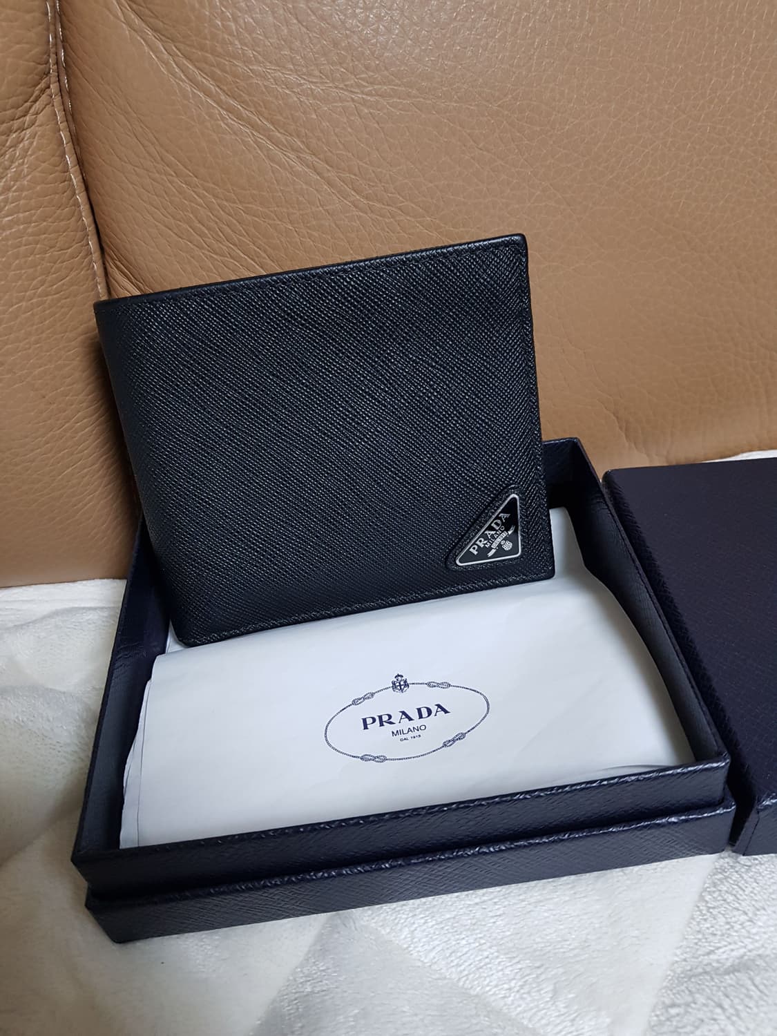 프라다 사피아노 삼각로고 반지갑 블랙 2mo513 상품이미지2