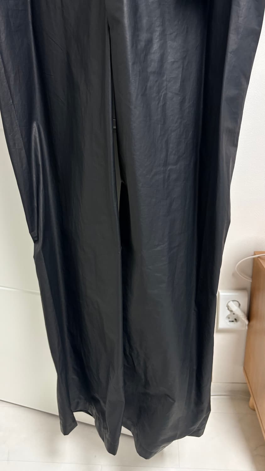 이지 갭 엔지니어드 바이 발렌시아가 코티드 코튼 오버롤 블랙 상품이미지2