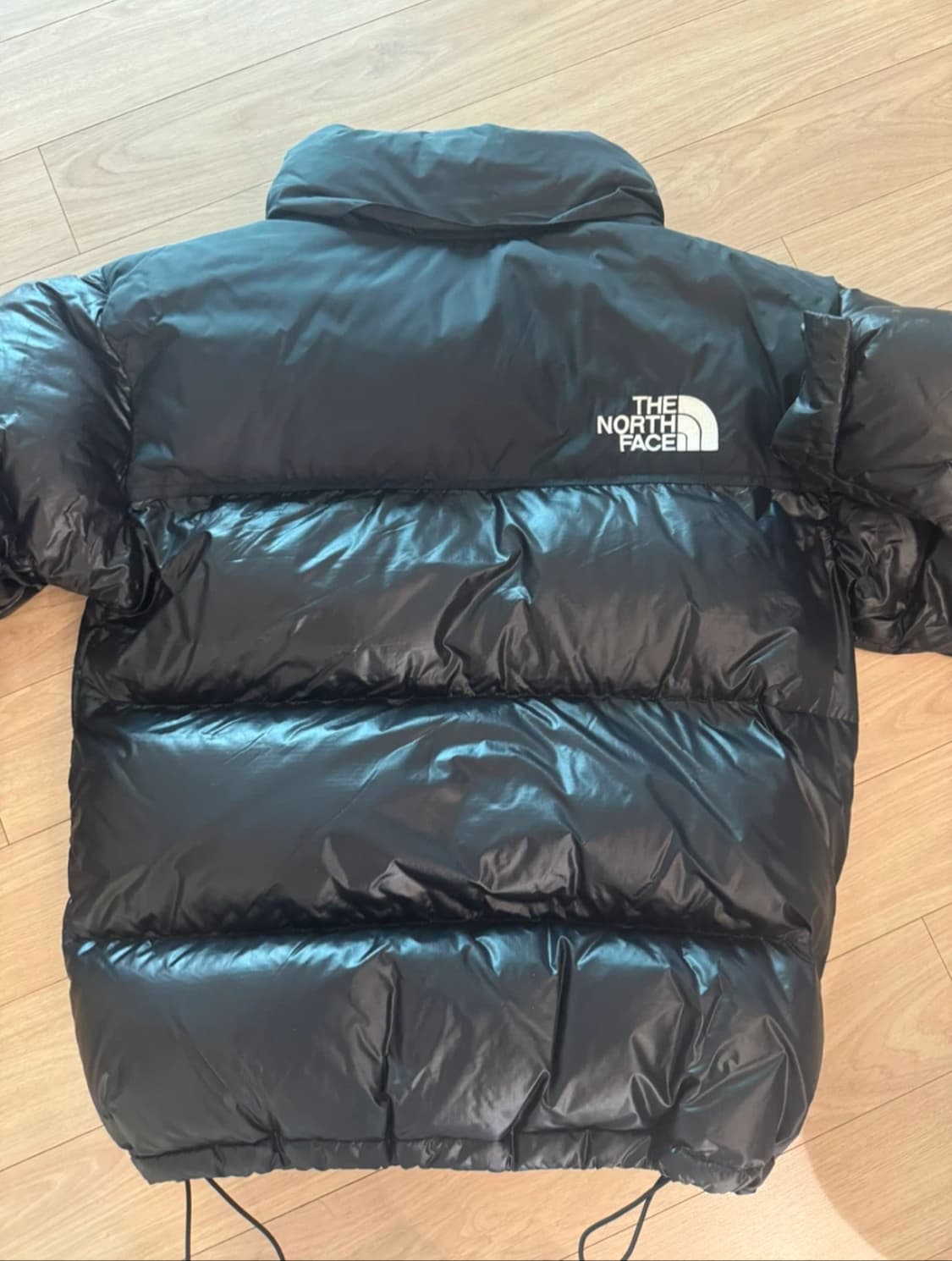 노스페이스 눕시 유광 패딩 상품이미지2