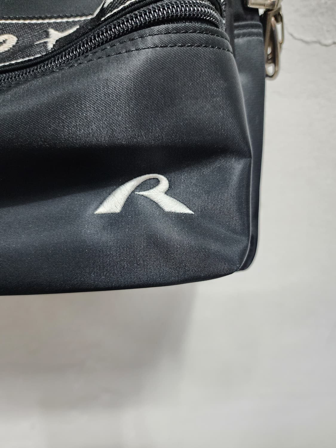 Rapido 라피도 블랙 크로스백  상품이미지3