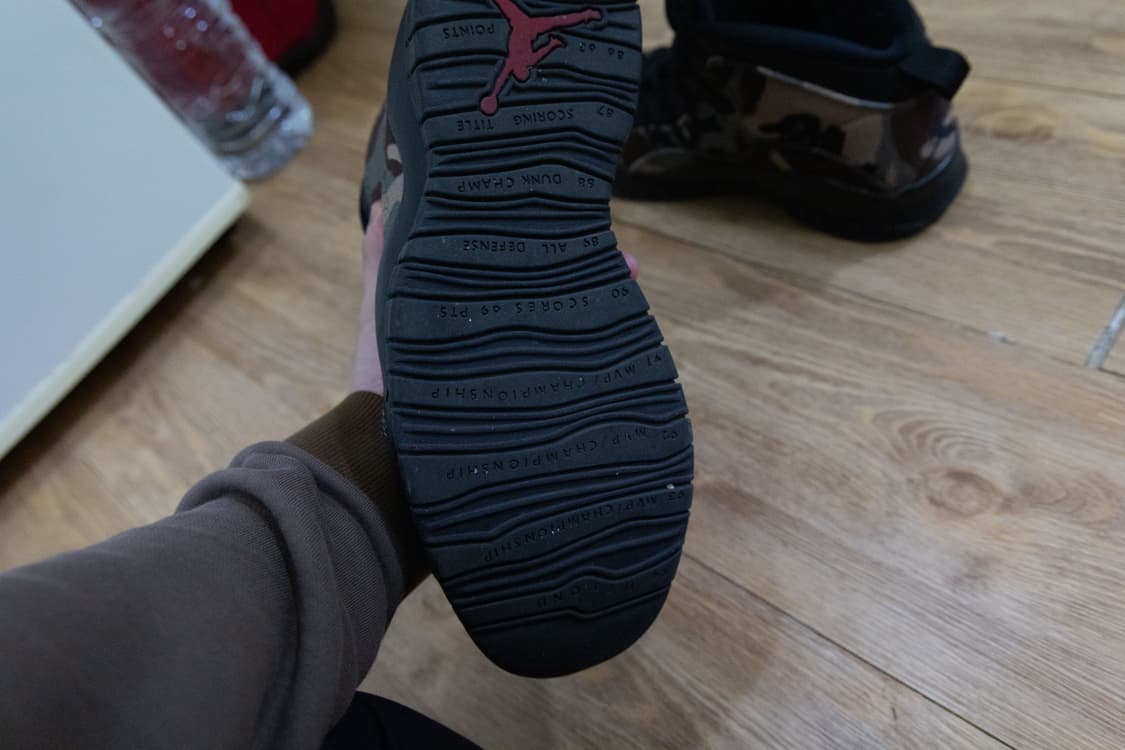 조던10 레트로 우드카모 280 상품이미지4