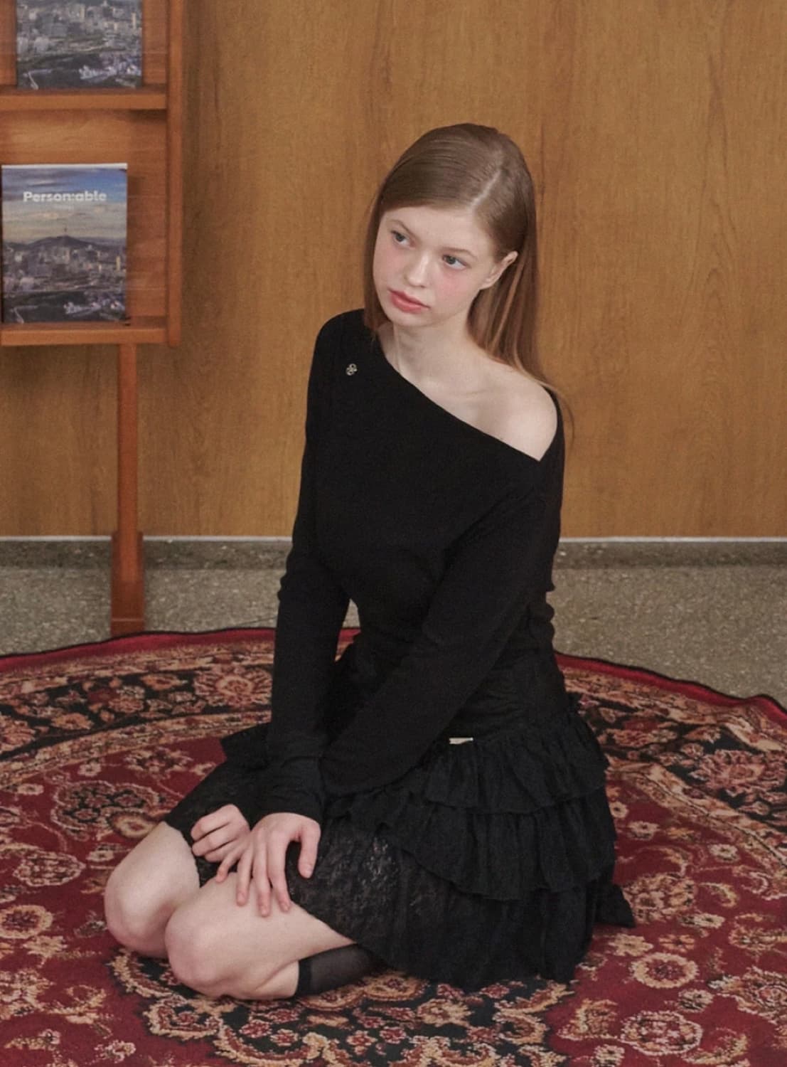 (택ㅇ새상품)미케네 아가타 스웨이드 레이스 스커트 블랙 상품이미지2