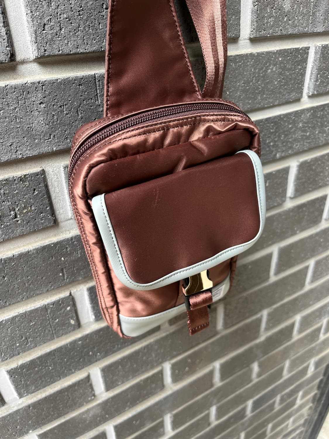 Porter 포터 글로시 슬링백 브라운 상품이미지8