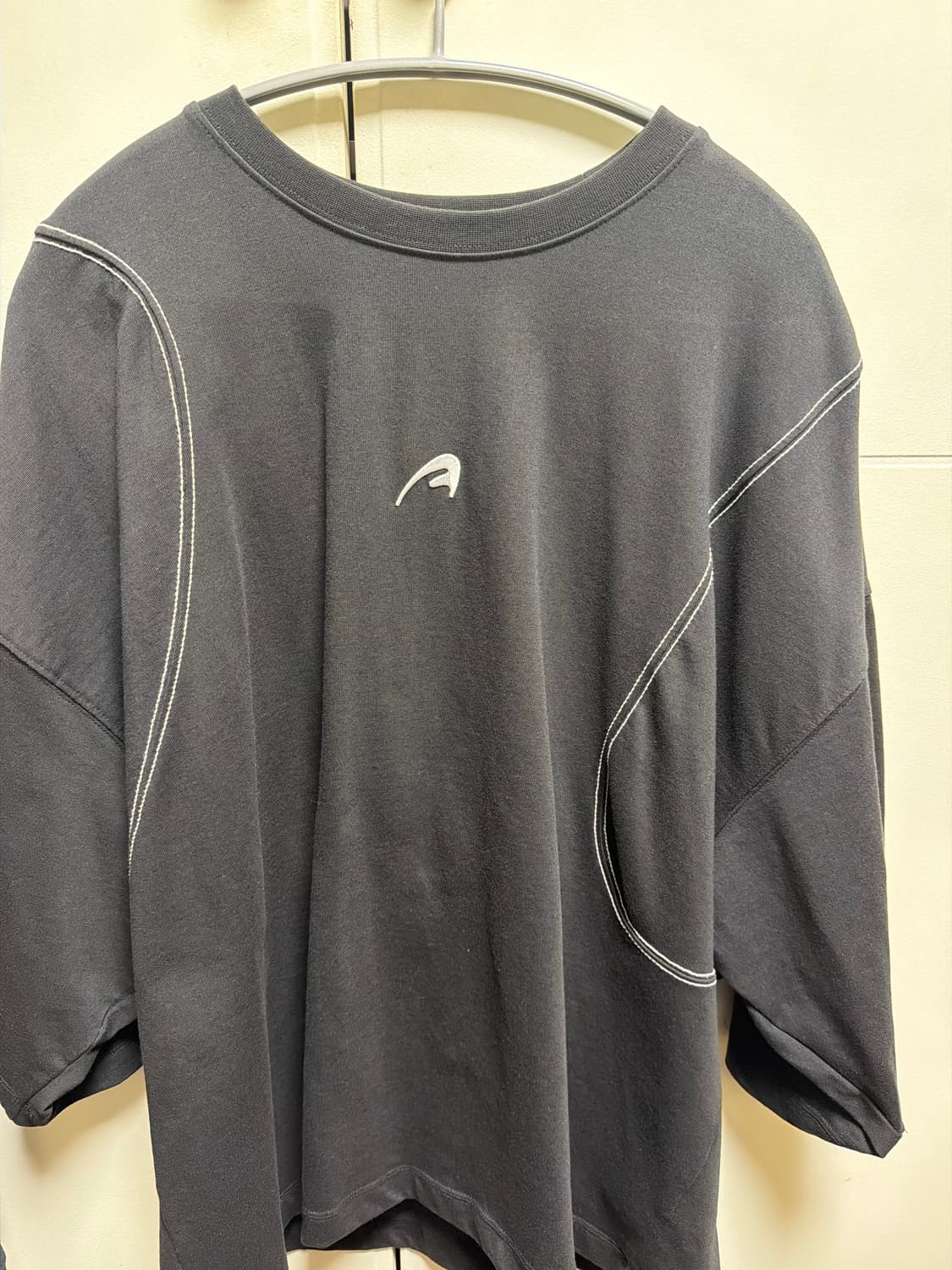 아더에러 23ss 반팔 사이즈 A3 판매합니다! 상품이미지1