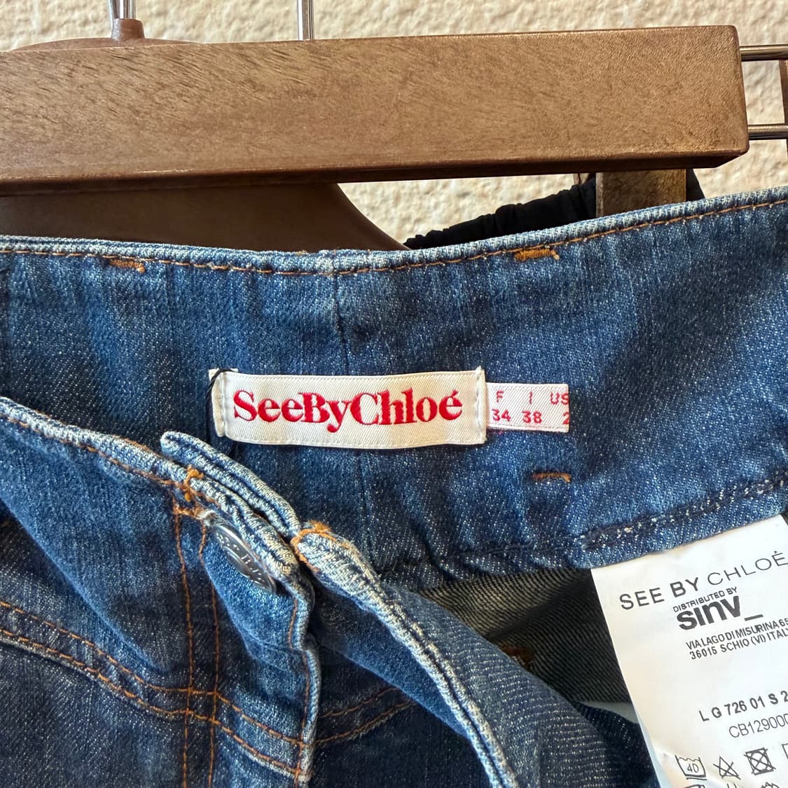 씨 바이 끌로에 데님 미니 스커트 백 로고 패치 디테일 중청 상품이미지8