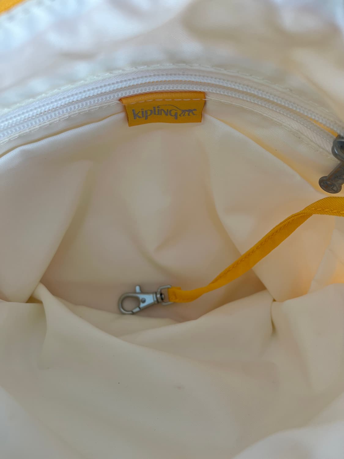 키플링 노란색 가방 (끈길이 조절o) 상품이미지4