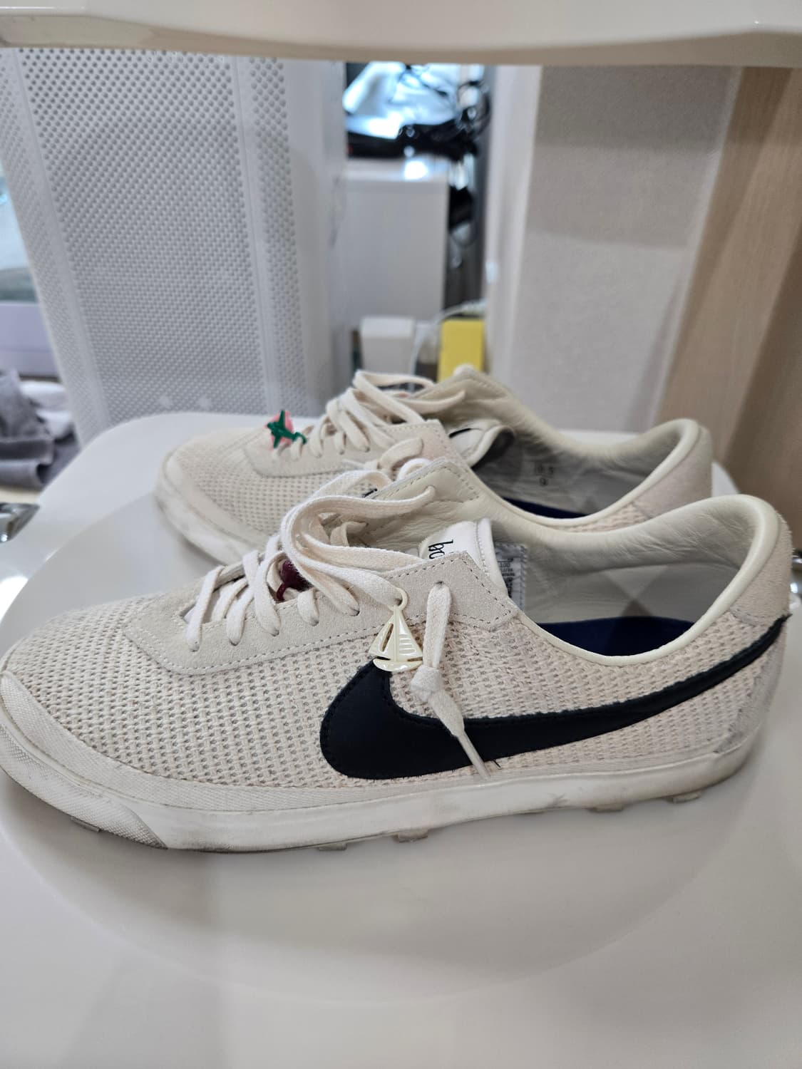 나이키 x 보디 아스트로그래버 SP 라이트 크림 앤 블랙 상품이미지1