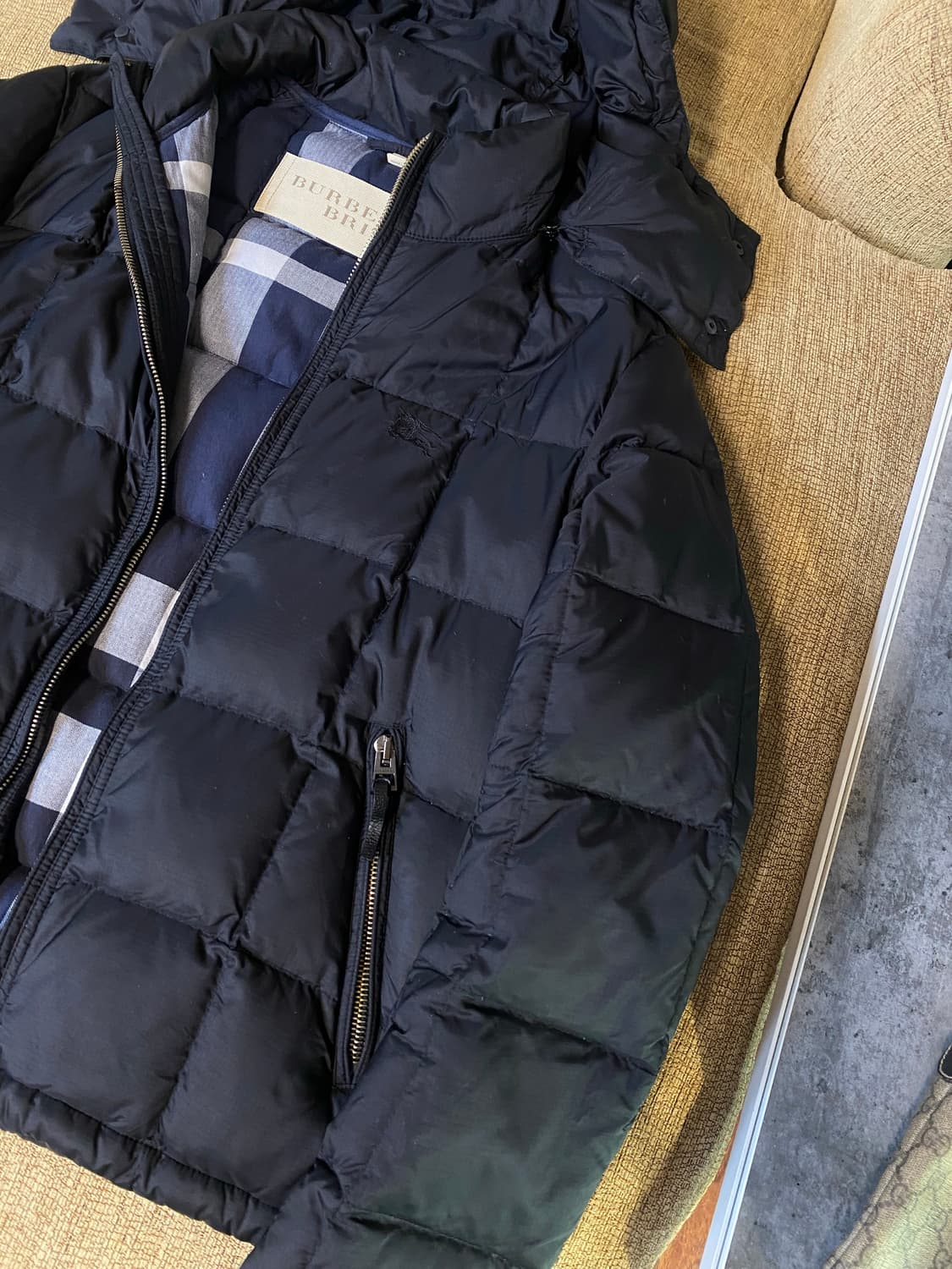 버버리 Argentee 구스패딩 (95사이즈) 상품이미지10