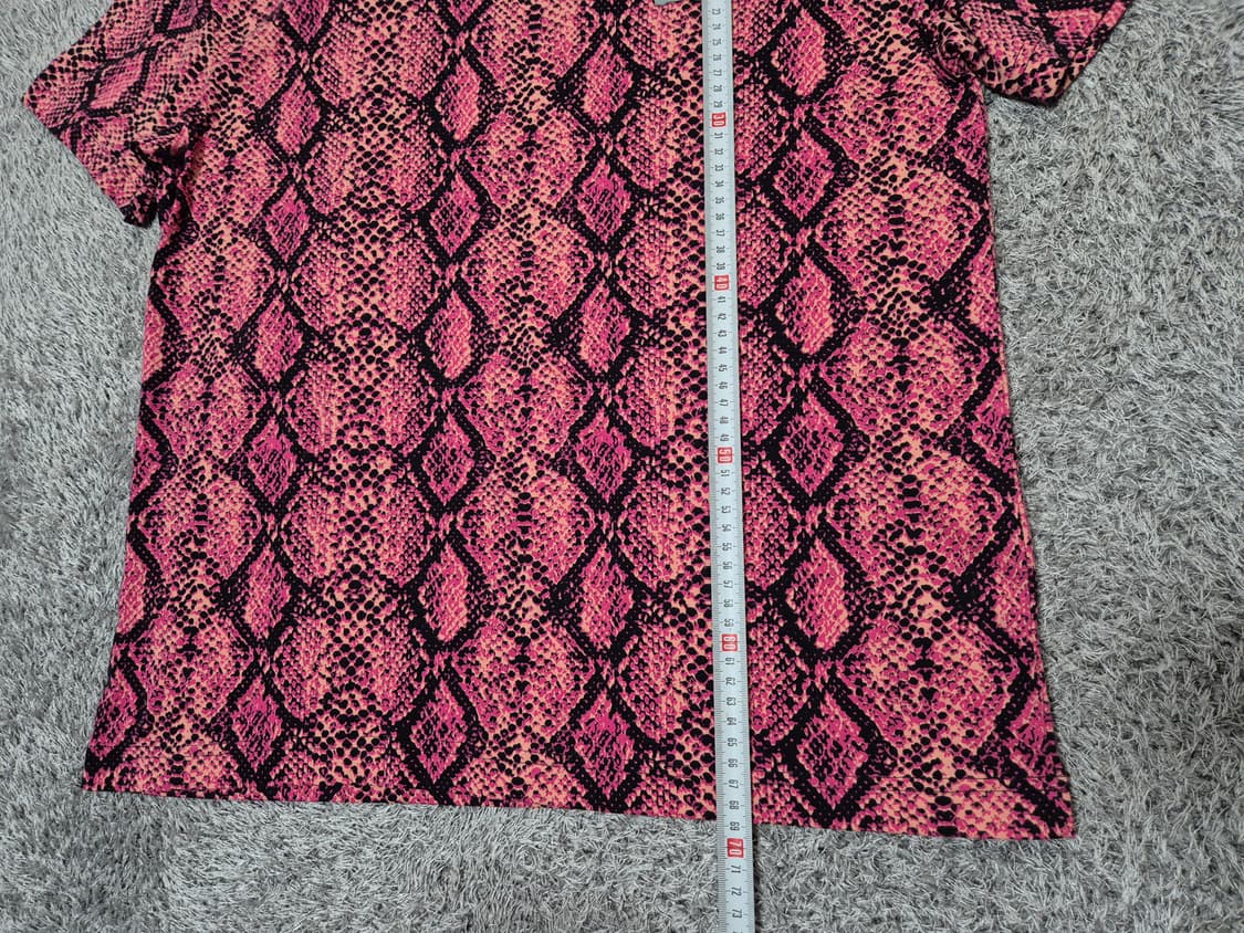 [새상품]나이키 여성 뱀피 패턴 루즈핏 반팔 M 상품이미지9