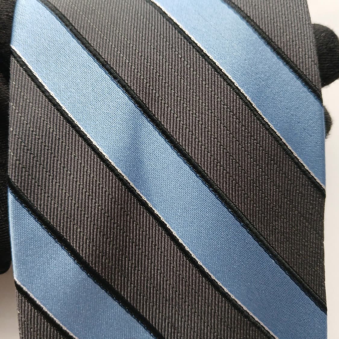 DKNY 실크 블루 스트라이프 넥타이 8.3cm A등급 A18681
 상품이미지6