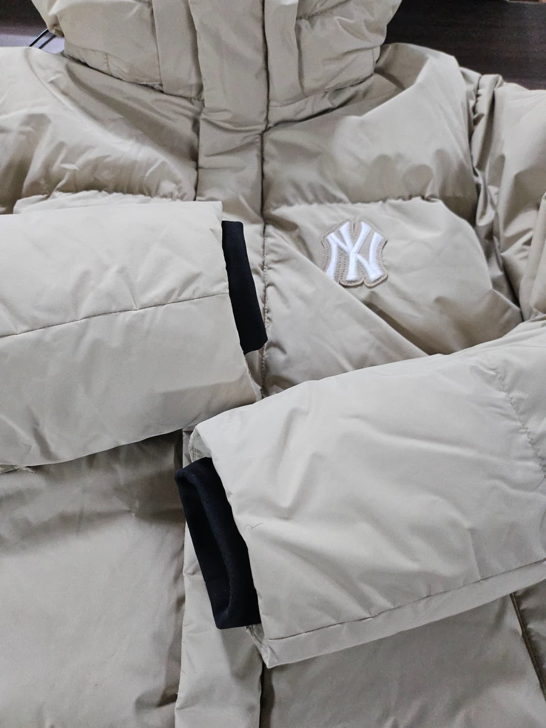 MLB 키즈 165  구스 다운 베이지 후두 패딩 .남여가능 상품이미지4