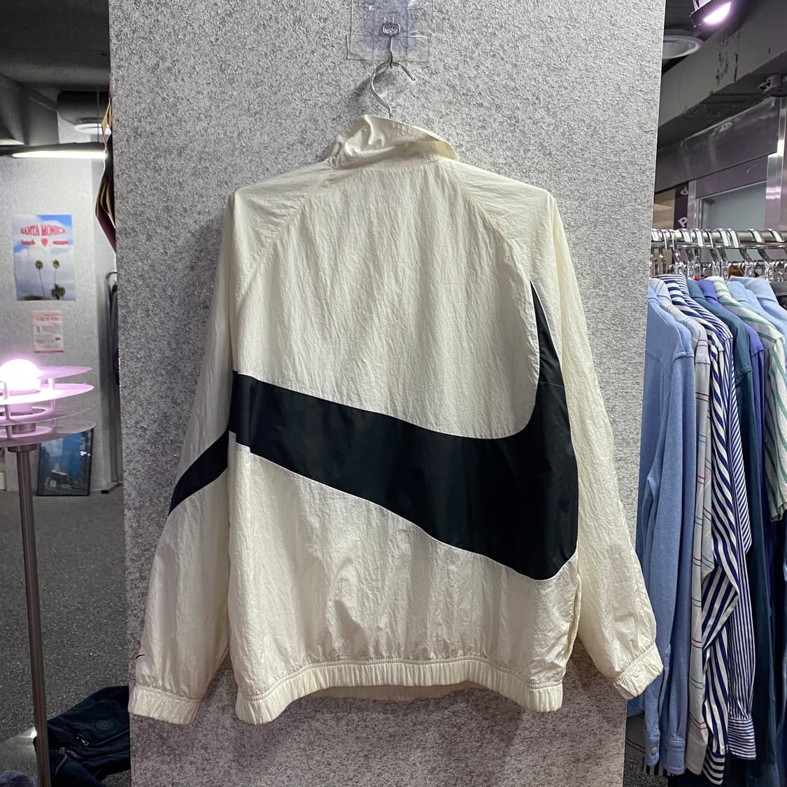 나이키 빅스우시 우븐 윈드브레이커 화이트블랙자켓  B4530 상품이미지4