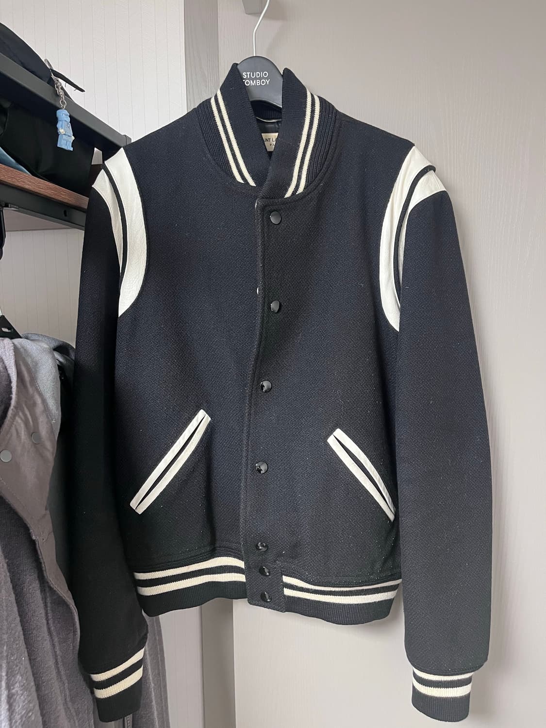 생로랑 테디자켓(16시즌 48사이즈) 상품이미지1