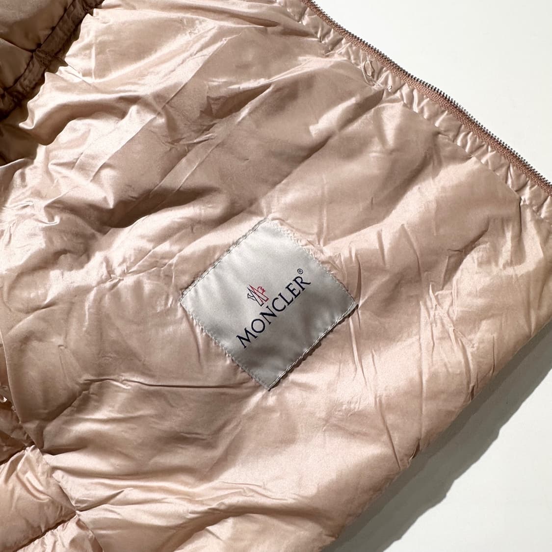 몽클레어 라이에 구스다운 경량패딩 자켓 상품이미지8