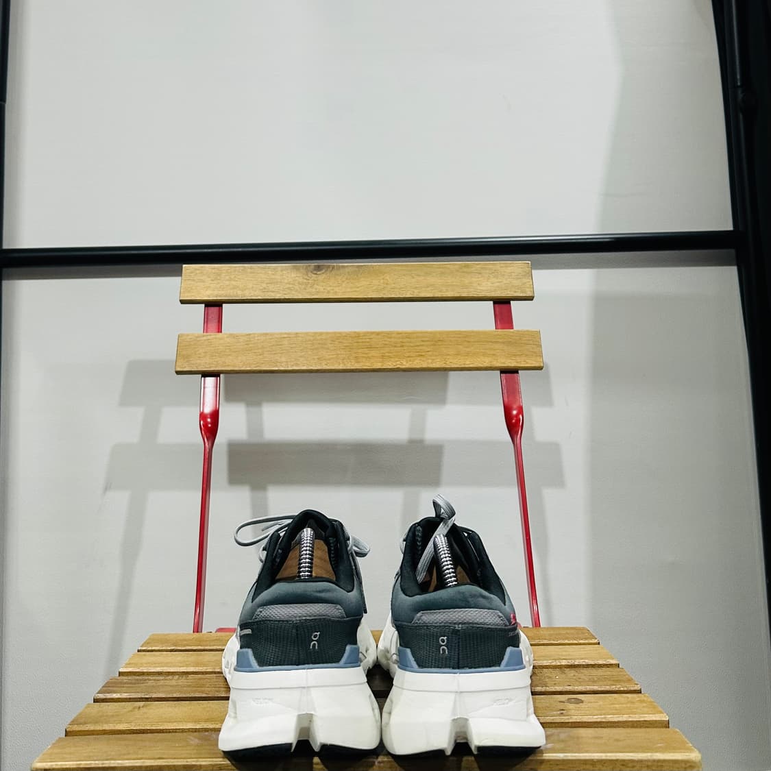 260) 온러닝 러닝화 남성 남자 런닝화 클라우드러너2 운동화 상품이미지4