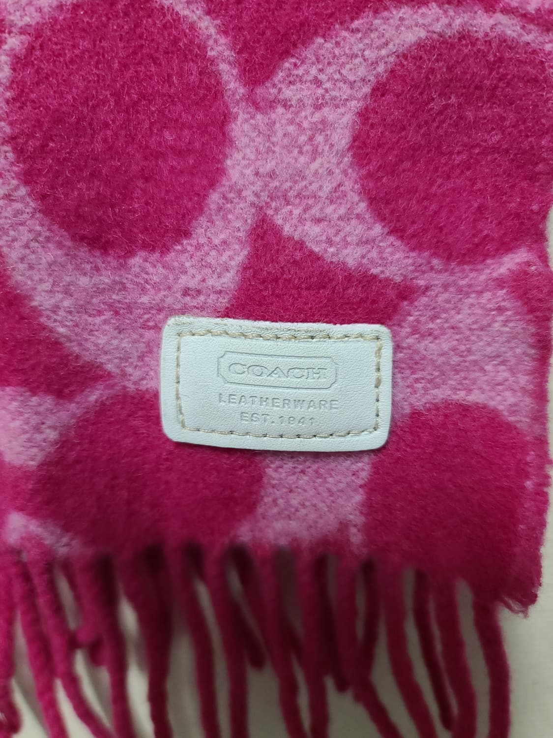 코치 시그니처 패턴 램스울 머플러 상품이미지4