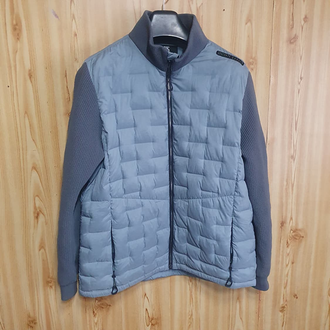 데상트 경량 점퍼 100 상품이미지1