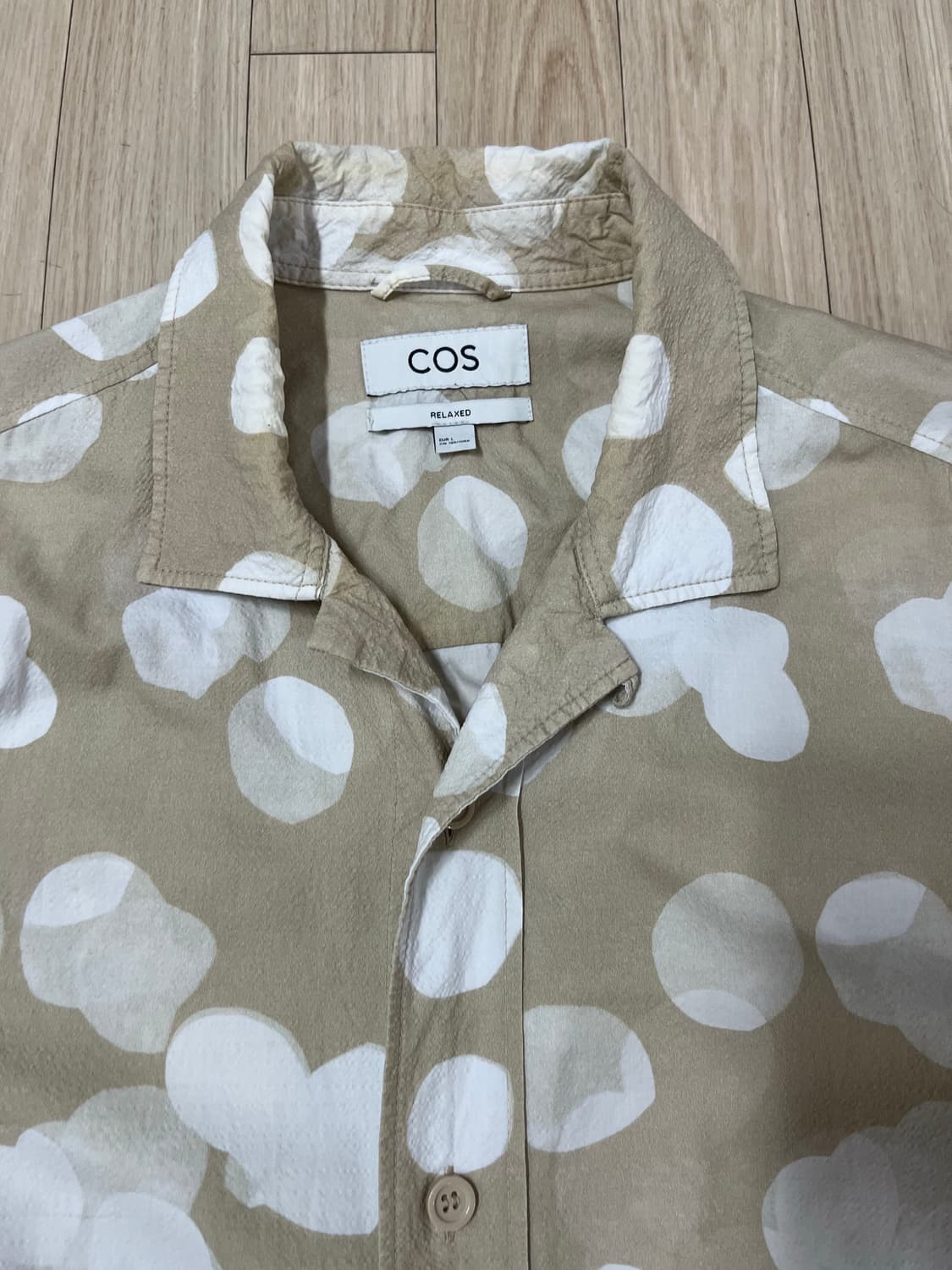 COS 릴렉스핏 도트 반팔 셔츠 상품이미지7
