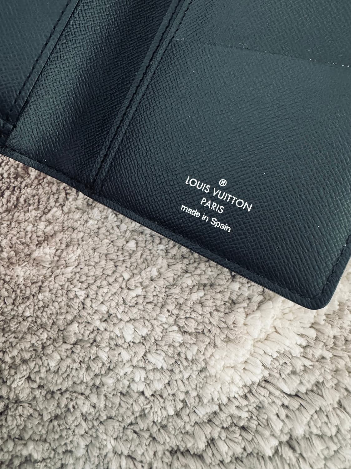 정품 루이비통 장지갑 이클립스 블랙 상품이미지4