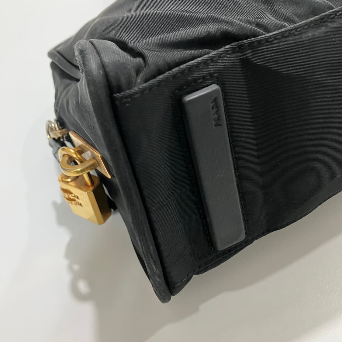 [정품] 프라다 포코노 나일론 자물쇠 숄더백 토트백 상품이미지7