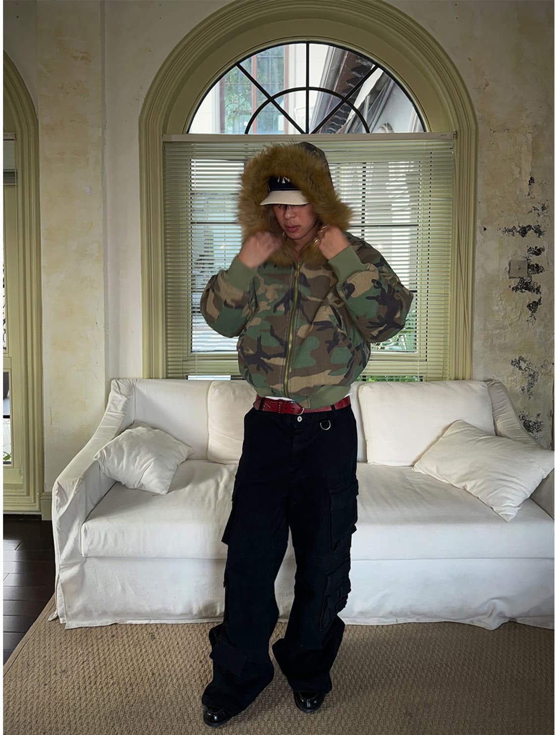 비엑세스 Double-Sided Hooded Bomber Jacket 상품이미지4