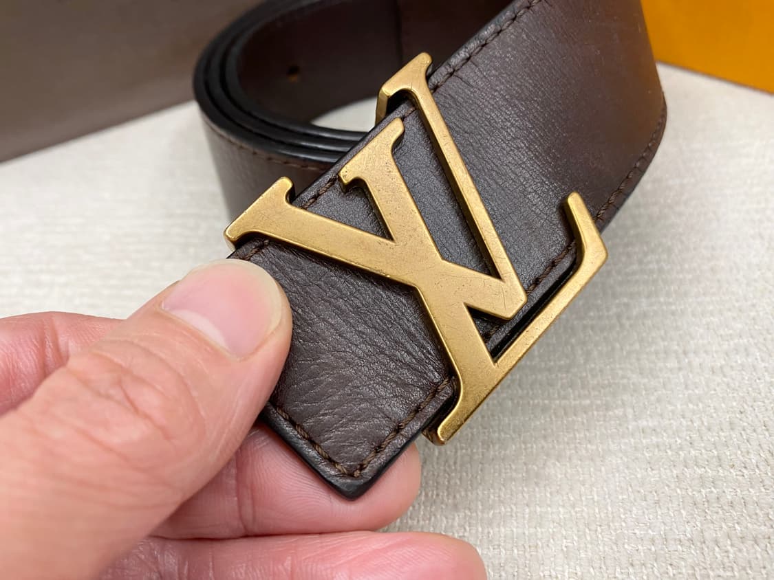 루이비통 LV 이니셜 유타 벨트 100 사이즈 남성용 상품이미지3