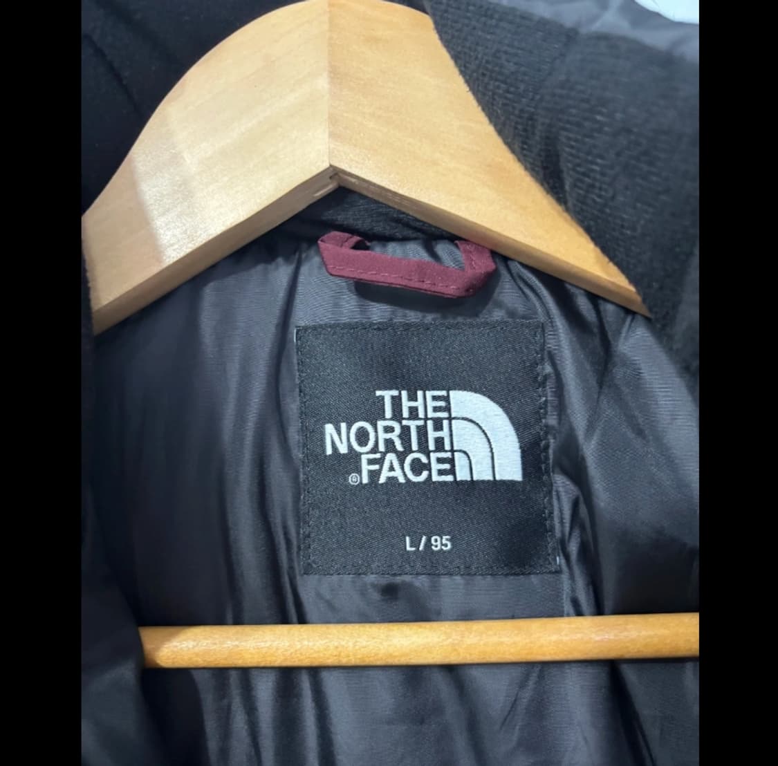 노스페이스 여성 패딩 L/95 버건디 상품이미지8