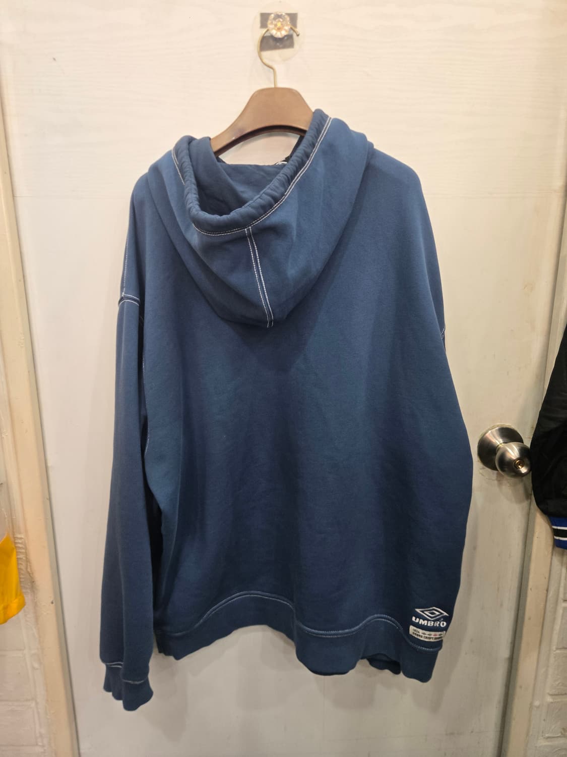 110,2XL)) UMBRO 엄브로 후드티셔츠! 디자인 깔끔하고 예뻐요 상품이미지3