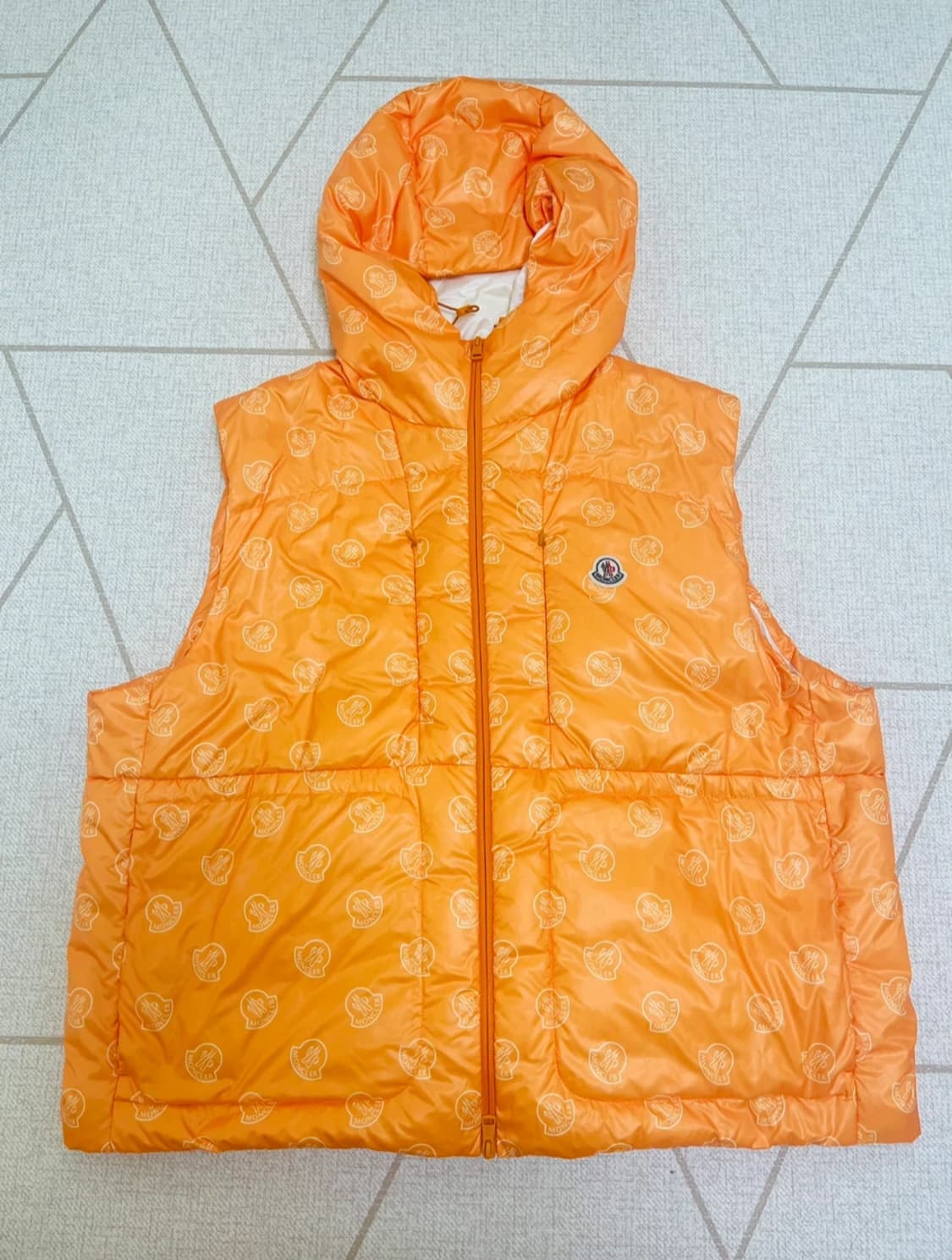 몽클레어 남성 패딩 사이즈 7 레어템 상품이미지1